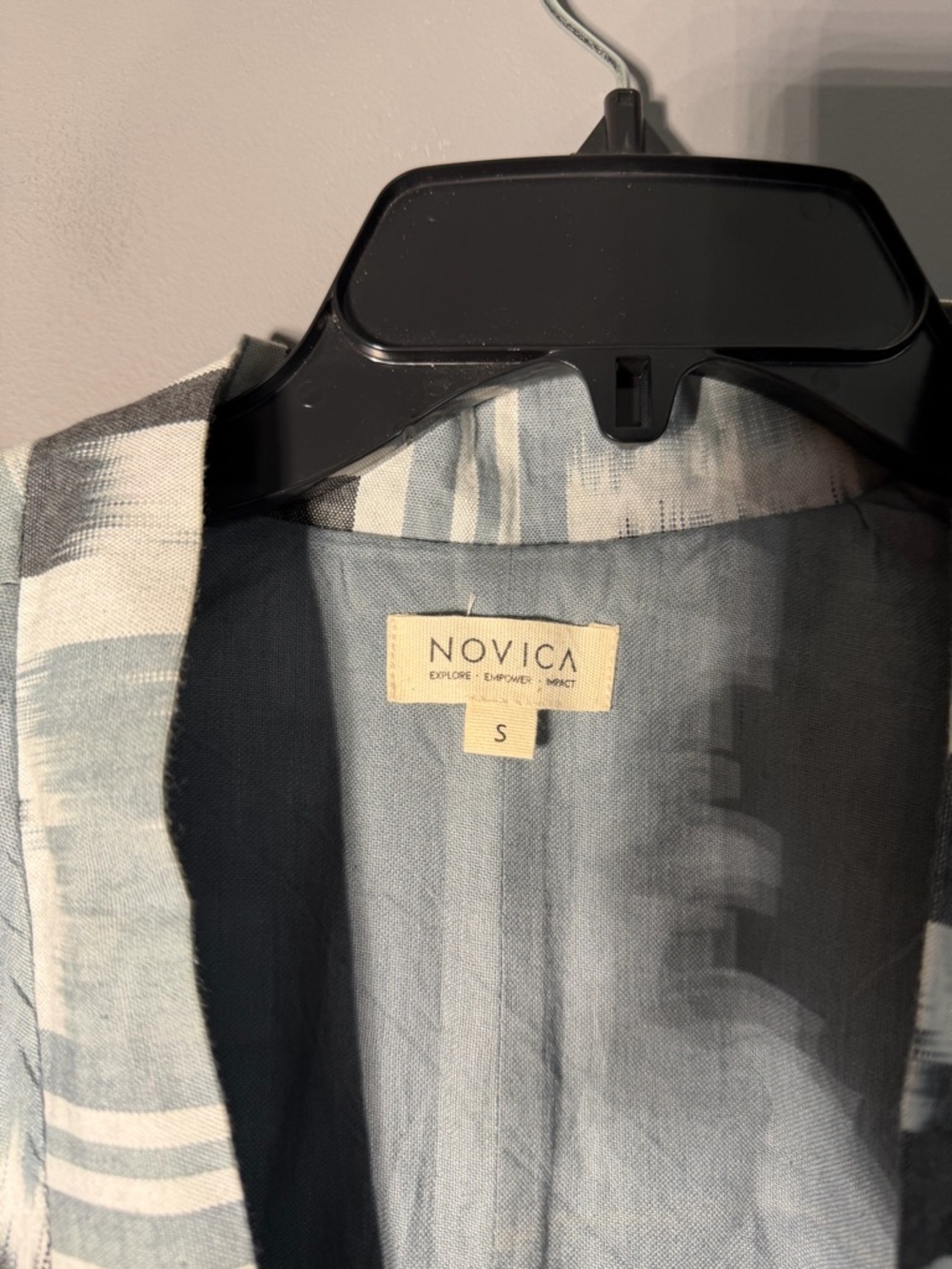 Novica Ikat-Patterned Blue and Black Cotton Oversized Coat Size Small - Picture 5 of 5